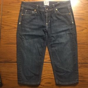 3 Girls knee length denim shorts